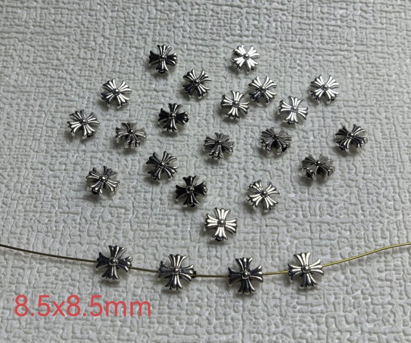 Applique Design Croix en Metal